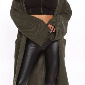 Fashion nova long olive cardigan 💕🥰 size M